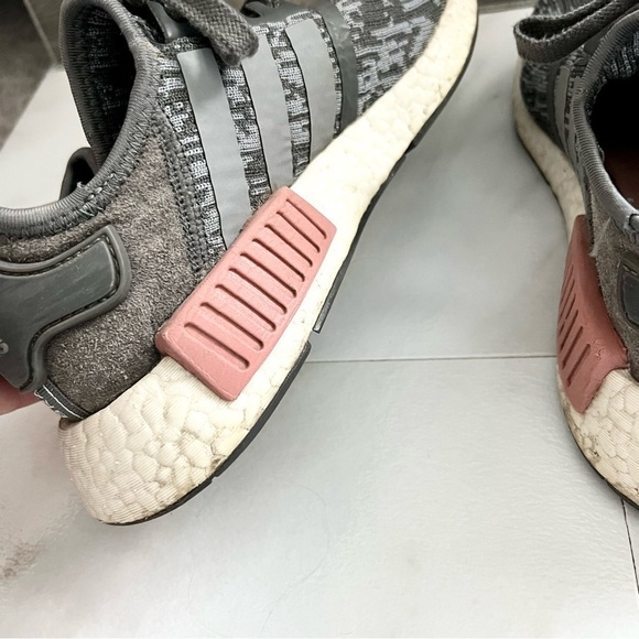 Adidas nmd r1 heather gray raw pink sneakers size 6 - Picture 7 of 11